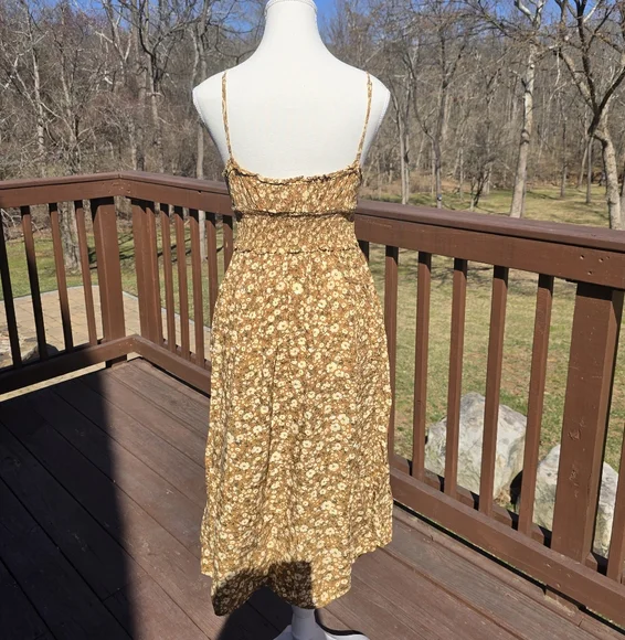 Smocked Waist Midi Floral Dress - Picture 2 of 3